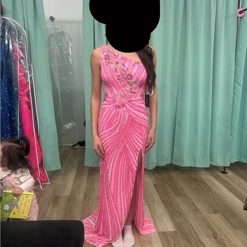 Ava Presley Pink Prom dress size:00 brand new!